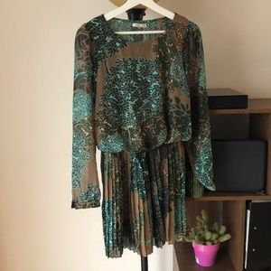 NWOT Lavand Dress